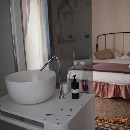 Apartament E' *