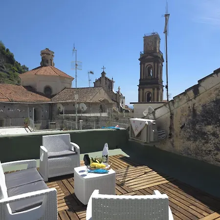 Apartament E'